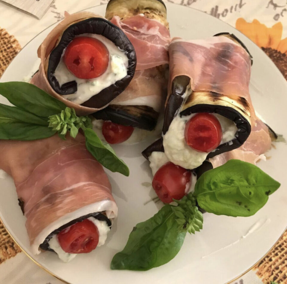 Involtini di prosciutto crudo, melanzane e salsa tzatziki CucinaconGabry